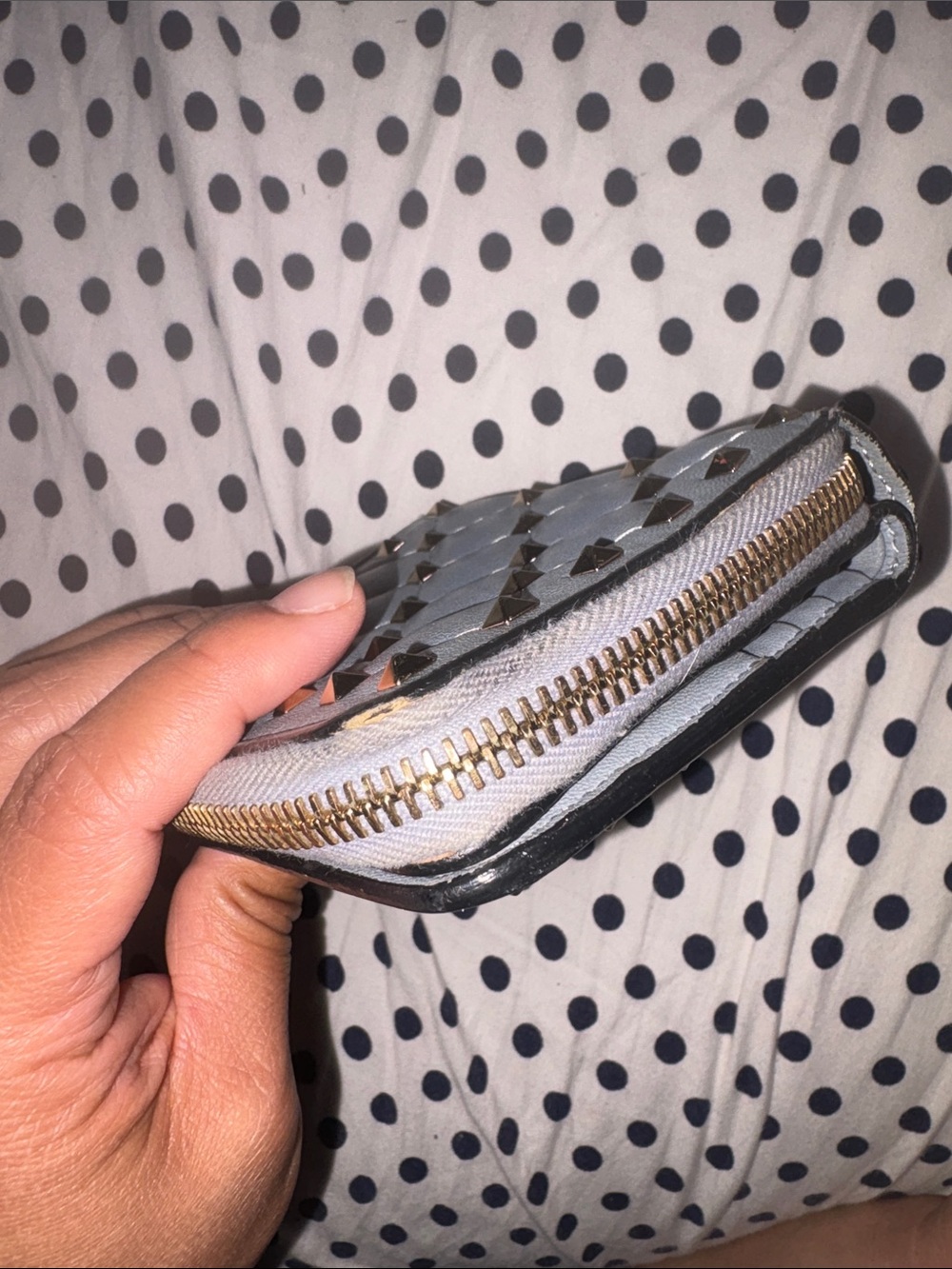 Valentino Garavani Rock-stud Compact Wallet - Picture 13 of 16